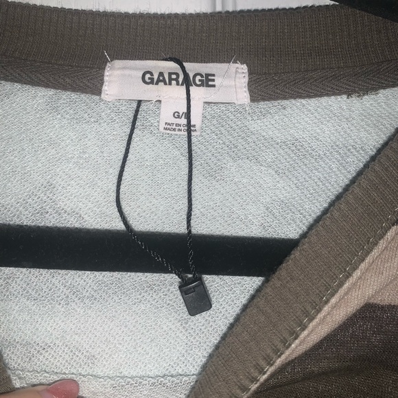 🔵Garage army print crop top - Picture 3 of 3